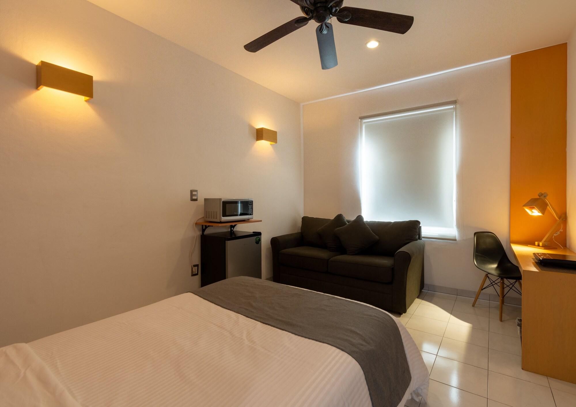 Hotel Mexico Inn Express Salamanca Zewnętrze zdjęcie