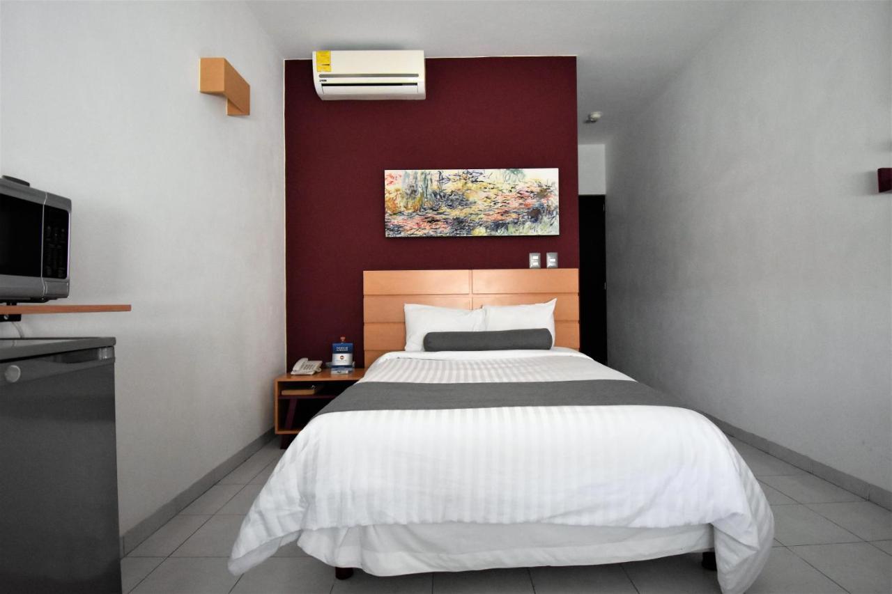 Hotel Mexico Inn Express Salamanca Zewnętrze zdjęcie