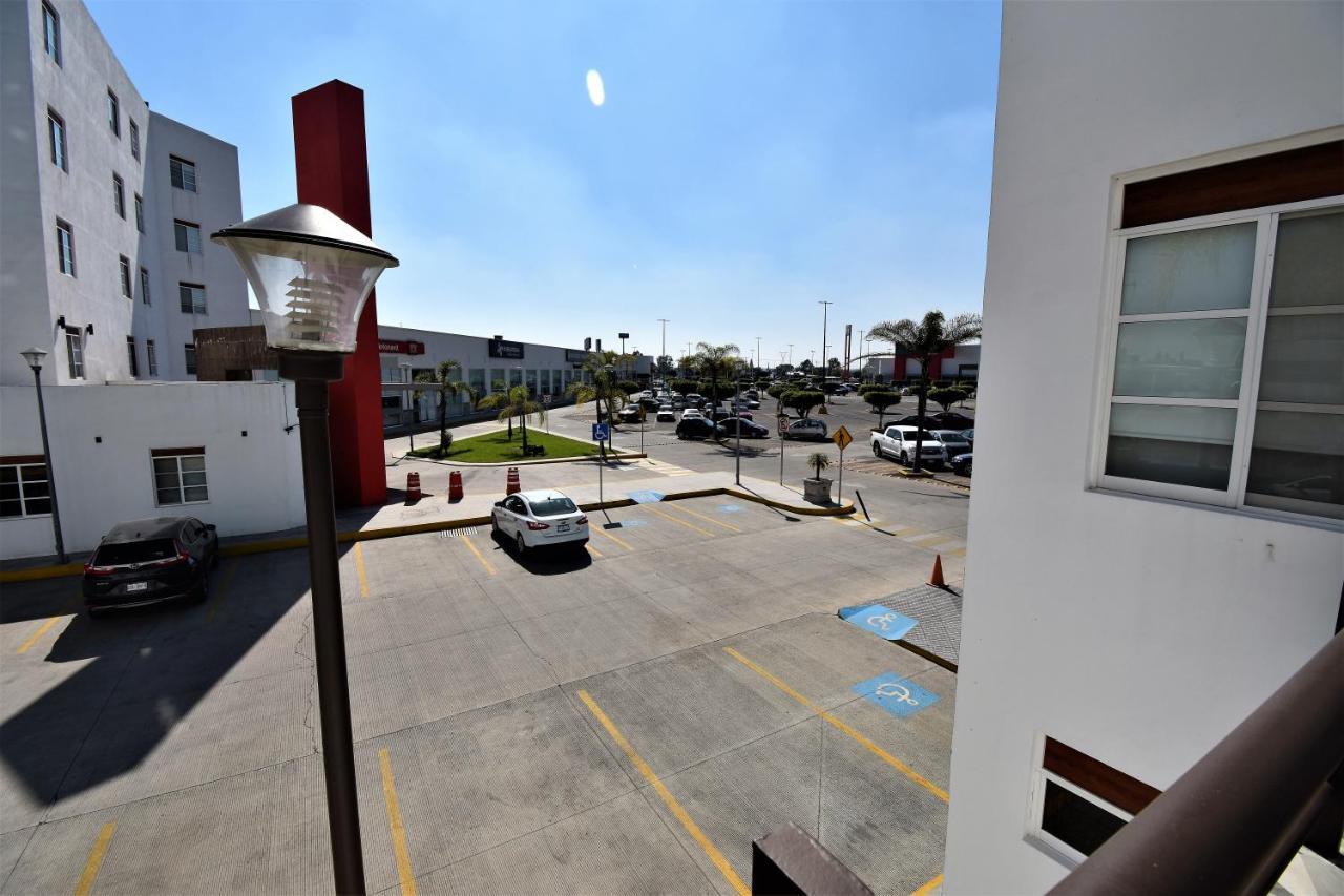 Hotel Mexico Inn Express Salamanca Zewnętrze zdjęcie